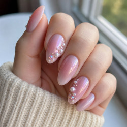 Aura · Luxe Plus